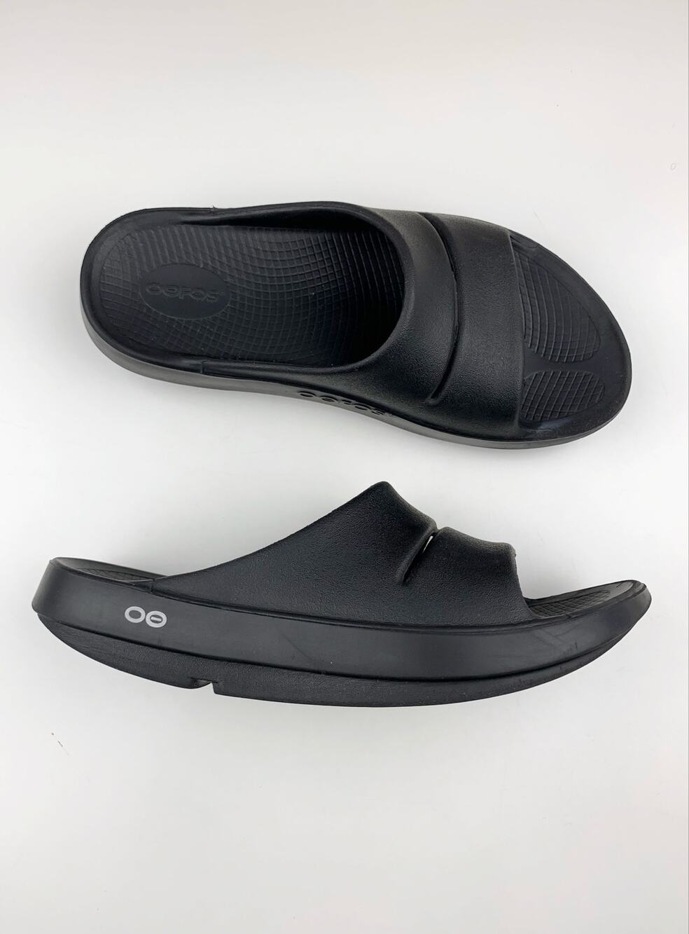 Oofos Ooahh Recovery Slides Sandals Black Slip On Men's 9 Women's 11